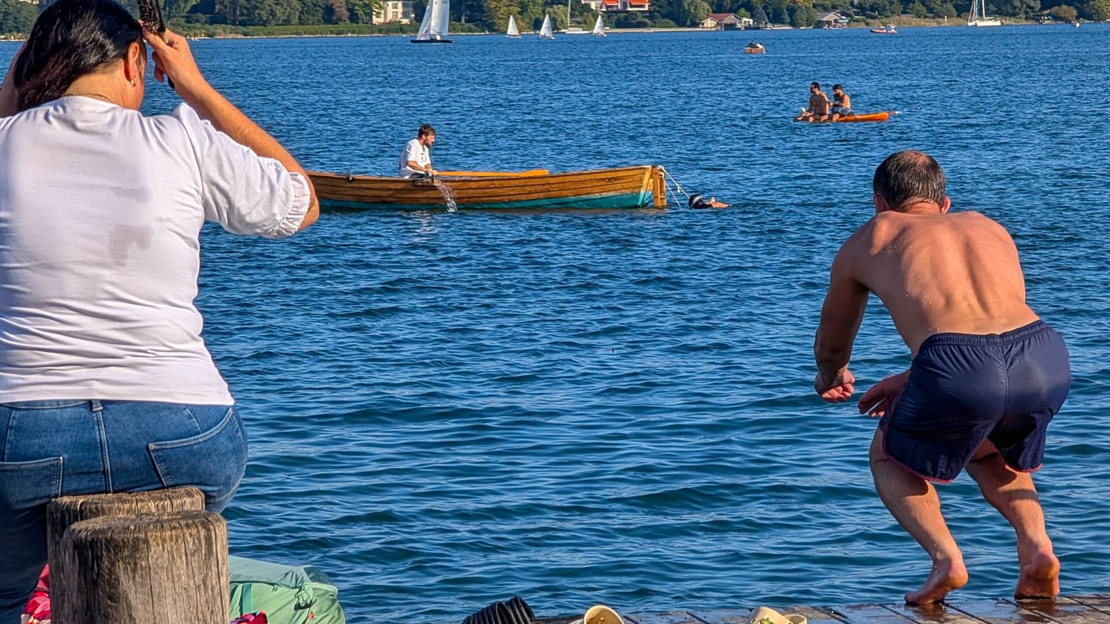 Ein Senior aus Baden-Württemberg ist im Starnberger See ertrunken (Symbolbild).Foto: IMAGO/NurPhoto/IMAGO/Michael Nguyen Ein Senior aus Baden-Württemberg ist im Starnberger See ertrunken (Symbolbild).Foto: IMAGO/NurPhoto/IMAGO/Michael Nguyen