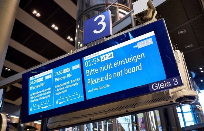 Die bundesweiten Bahnausfälle spielen im Verkehrsministerium offenbar nur eine untergeordnete Rolle.<span class='image-autor'>Foto: Michael Ukas/dpa</span>