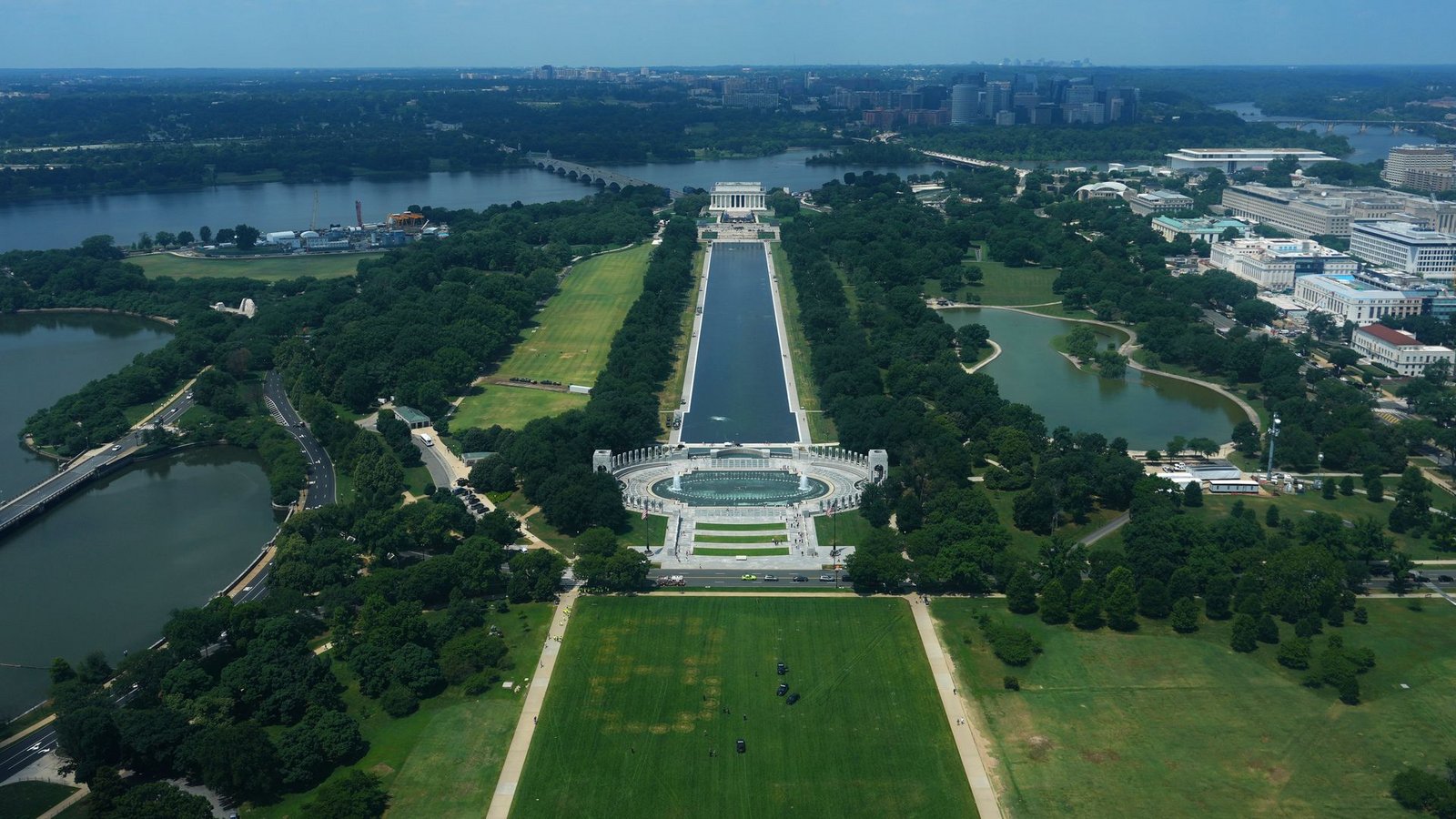 Am Sonntag sollen am Lincoln Memorial Feierlichkeiten anlässlich des 80. Geburtstages von Donald Trump stattfindenFoto: Julia Demaree Nikhinson/AP/dpa Am Sonntag sollen am Lincoln Memorial Feierlichkeiten anlässlich des 80. Geburtstages von Donald Trump stattfindenFoto: Julia Demaree Nikhinson/AP/dpa