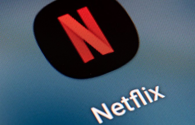 Netflix gab den Bieterkampf um das Hollywood-Urgestein Warner Brothers verloren.<span class='image-autor'>Foto: Fabian Sommer/dpa</span>