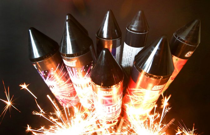 540 Kilogramm wogen die aufgegriffenen Feuerwerkskörper.<span class='image-autor'>Foto: Roland Weihrauch/dpa/Roland Weihrauch</span>