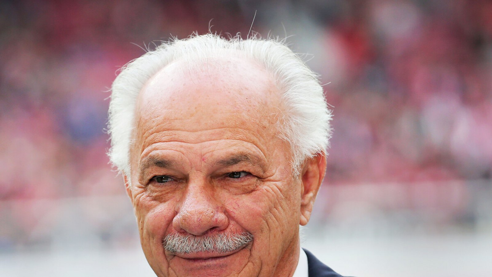 VfB-Rekordspieler und Ehrenmitglied Hermann Ohlicher wird 75.Foto: Baumann/Julia Rahn