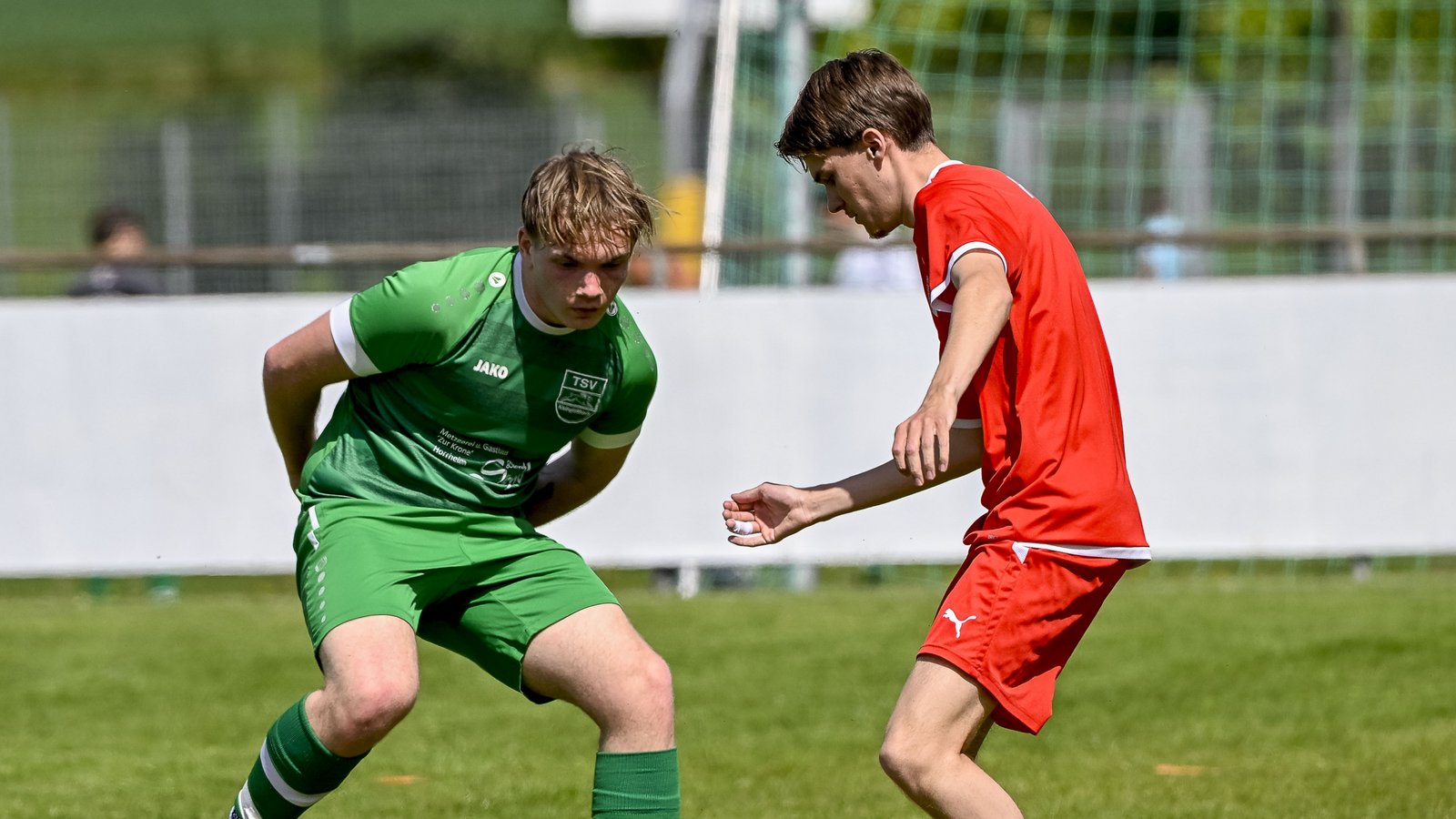 Mykola Makarov (links) trifft mit dem TSV Kleinglattbach auf die SGM Nussdorf/Roßwag. Foto: Leitner Mykola Makarov (links) trifft mit dem TSV Kleinglattbach auf die SGM Nussdorf/Roßwag. Foto: Leitner
