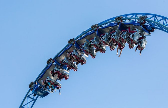 Der Europa-Park in Rust schränkt aufgrund des Wetters Betrieb ein. (Archivfoto)<span class='image-autor'>Philipp von Ditfurth/dpa</span>