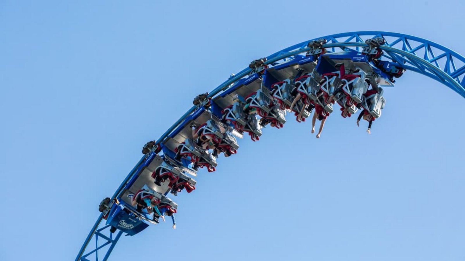 Der Europa-Park in Rust schränkt aufgrund des Wetters Betrieb ein. (Archivfoto)Philipp von Ditfurth/dpa Der Europa-Park in Rust schränkt aufgrund des Wetters Betrieb ein. (Archivfoto)Philipp von Ditfurth/dpa