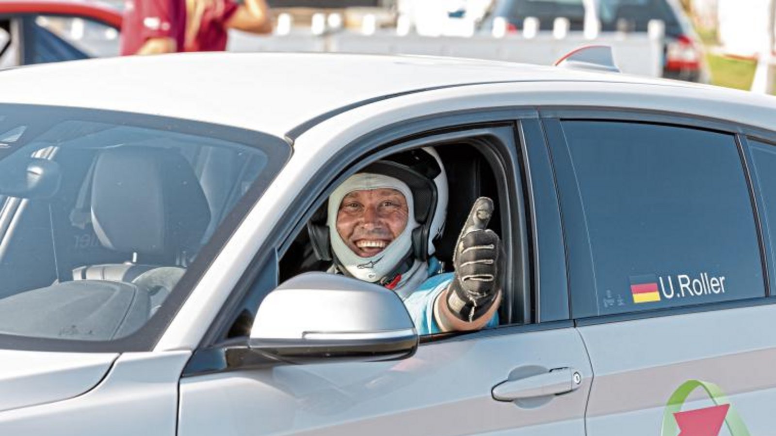 Udo Roller freut sich über den Tagessieg beim Automobilslalom in Nussloch, der ihm vorzeitig den Titel im Rhein-Neckar-Pokal beschert. Foto: privat Udo Roller freut sich über den Tagessieg beim Automobilslalom in Nussloch, der ihm vorzeitig den Titel im Rhein-Neckar-Pokal beschert. Foto: privat