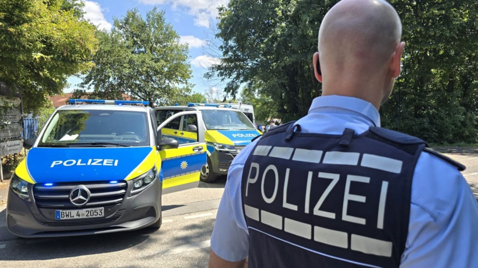 Der Tatverdächtige konnte wenig später in der Nähe der Backnanger Straße von Polizeibeamten angetroffen werden (Symbolfoto).Thomas Riedel/dpa Der Tatverdächtige konnte wenig später in der Nähe der Backnanger Straße von Polizeibeamten angetroffen werden (Symbolfoto).Thomas Riedel/dpa