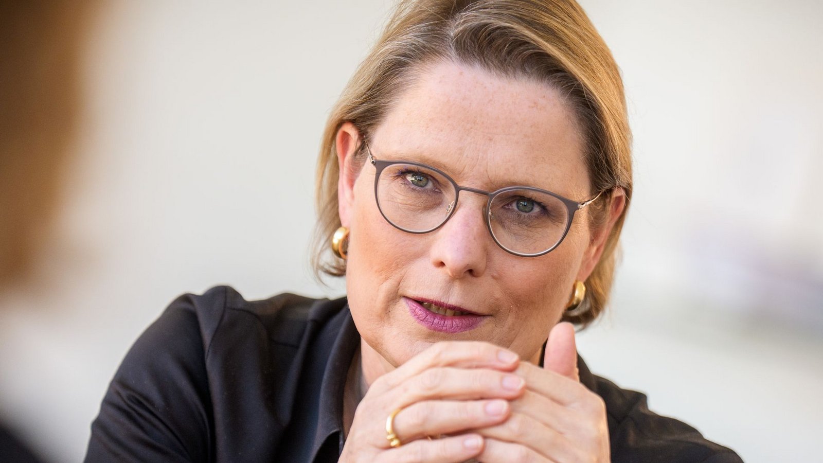 Bundesjustizministerin Stefanie Hubig (SPD) arbeitet an einem digitalen Gewaltschutzgesetz.Foto: Michael Kappeler/dpa Bundesjustizministerin Stefanie Hubig (SPD) arbeitet an einem digitalen Gewaltschutzgesetz.Foto: Michael Kappeler/dpa