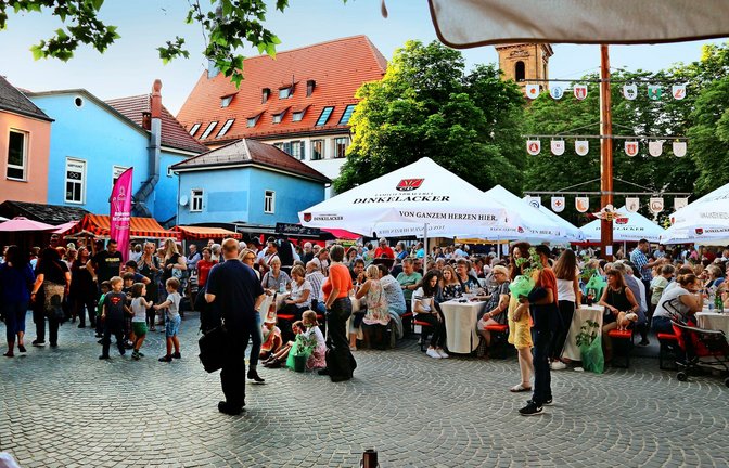 Die Abendmärkte finden in Bad Cannstatt wieder auf dem Marktplatz statt: am Freitag, 16. Juni, geht es los.<span class='image-autor'>Foto: &nbsp;</span>