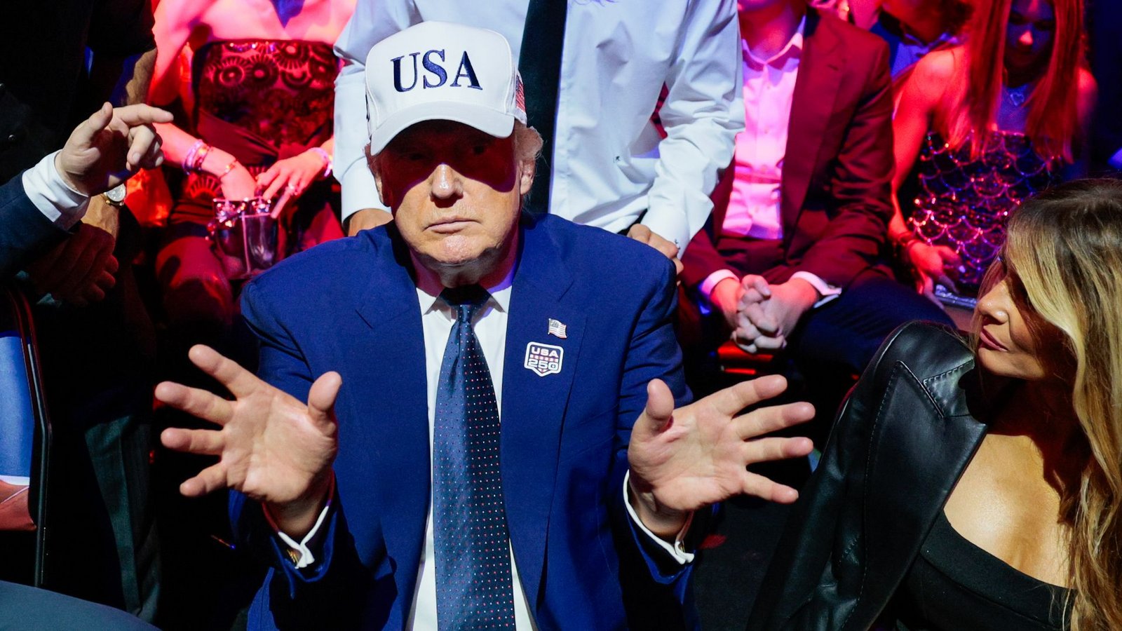 Trump gilt als Fan der Mixed Martial Arts (MMA) – einem oft blutigen Kampfsport.Foto: Evan Vucci/Pool Reuters/AP/dpa