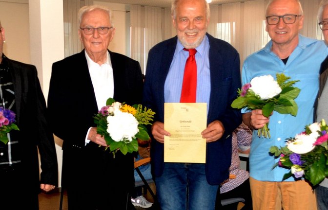 Die verabschiedeten Gemeinderäte (von links): Bela Hofmann, Winfried Scheuermann, Klaus Kluge, Ingo Weimer und Dieter Kiesling.