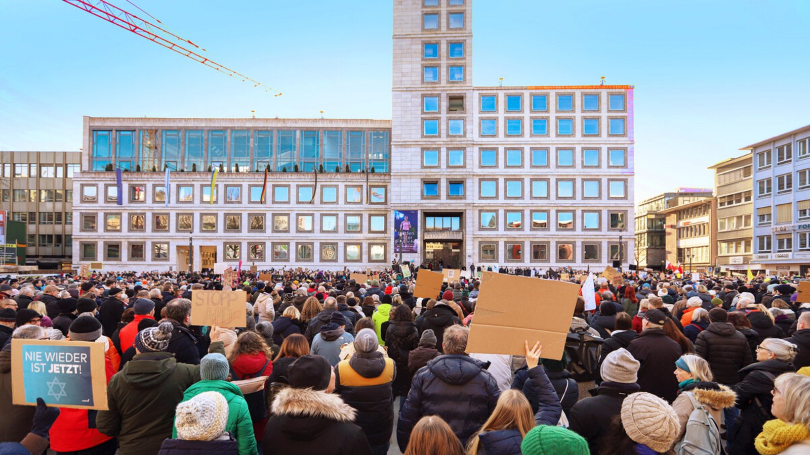 Auch in Stuttgart gingen im Januar die Menschen für die Demokratie auf die Straße.Foto: Lichtgut/Zophia Ewska