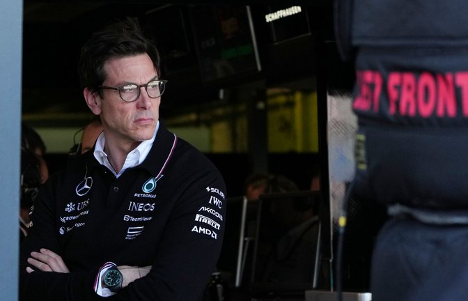 Mercedes-Teamchef Toto Wolff hat eine Liste von Kandidaten für die Hamilton-Nachfolge im Kopf.<span class='image-autor'>Foto: Asanka Brendon Ratnayake/AP/dpa</span>