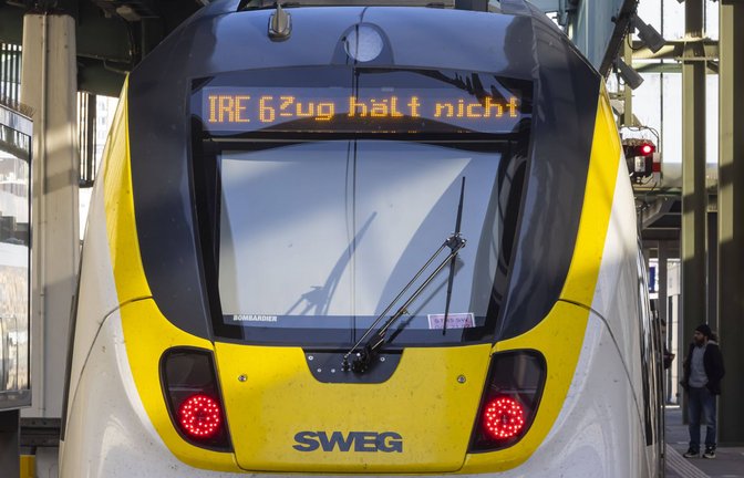 Eine Bahn der SWEG<span class='image-autor'>Foto: /IMAGO/Arnulf Hettrich</span>