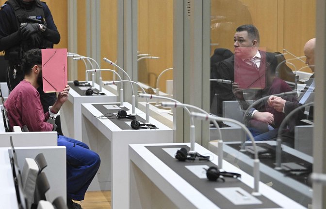 Der Angeklagte will reden, kündigen die Anwälte an.<span class='image-autor'>Foto: AFP/THOMAS KIENZLE</span>
