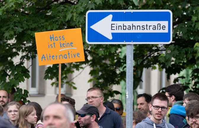 Nach dem Übergriff in Dresden sitzt der Schock tief.<span class='image-autor'>Foto: dpa/Sebastian Kahnert</span>