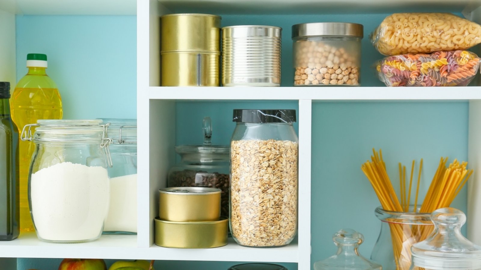 Achten Sie auch bei Sonnenblumenöl auf die Haltbarkeit.Foto: Pixel-Shot / shutterstock.com Achten Sie auch bei Sonnenblumenöl auf die Haltbarkeit.Foto: Pixel-Shot / shutterstock.com