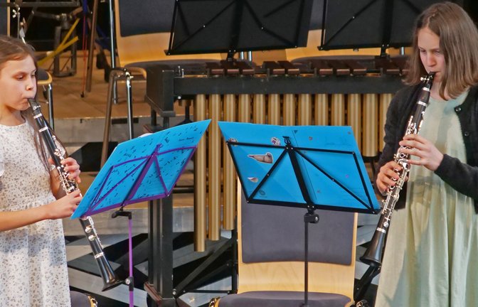 Klarinettenduo Helena Bannert und Jonna Betz.