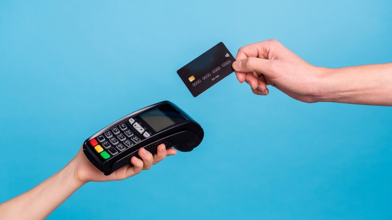 Payone bietet verschiedene Zahlungsdienstleistungen an.Foto: Roman Samborskyi / shutterstock.com