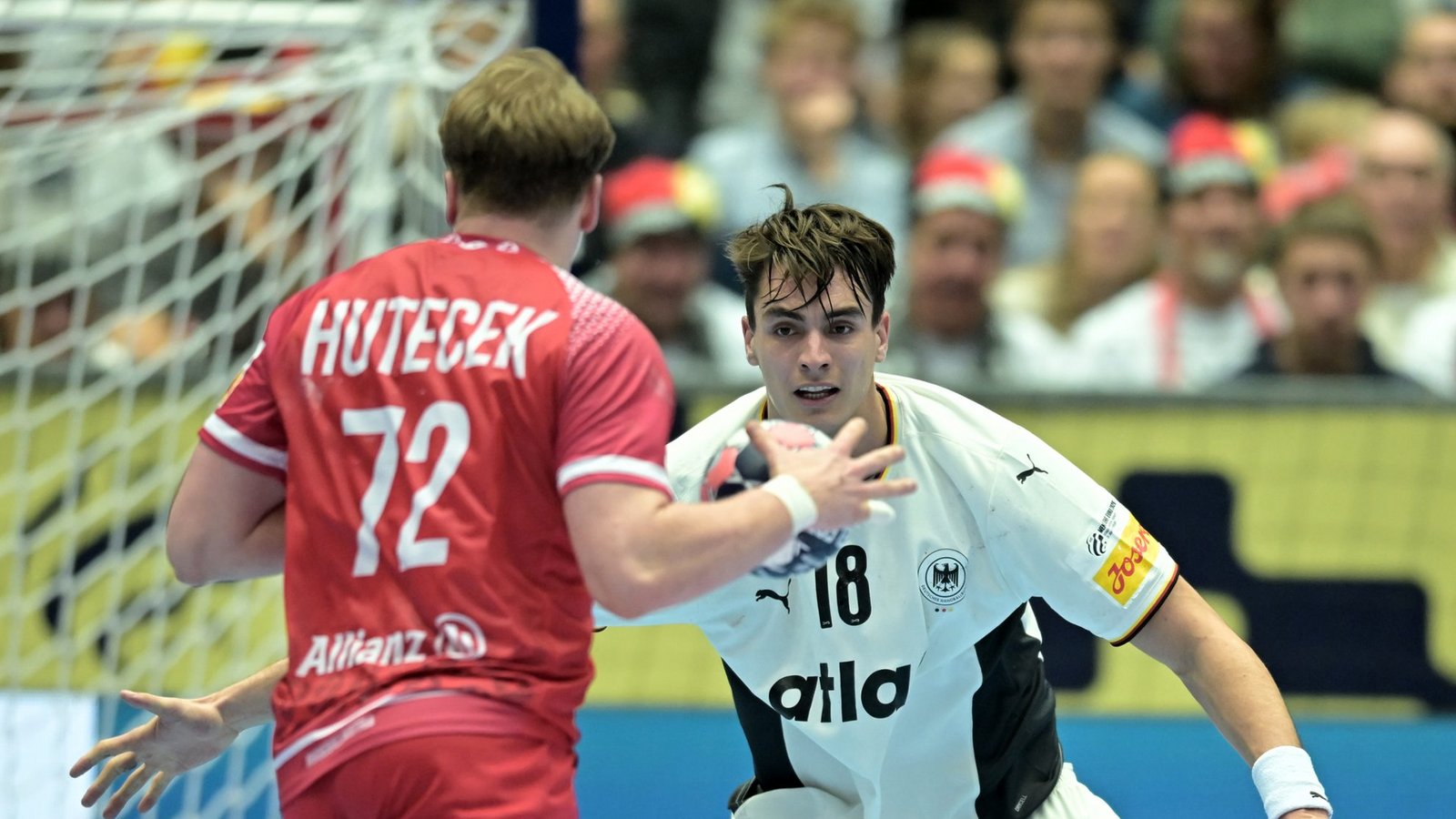 Die Handball-Europameisterschaft der Männer 2026 läuft. Doch wo werden die EM-Spiele im TV und Livestream übertragen?Foto: picture alliance/dpa | Sina Schuldt