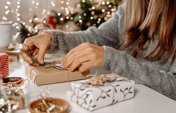 Selbstgemachte Weihnachtsgeschenke verleihen dem Fest eine besonders persönliche Note.<span class='image-autor'>Foto: Ostanina Anna/ Shutterstock</span>