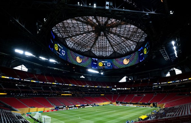 Die Fifa ermöglicht  Fans gegen Bezahlung, kurze Botschaften auf den Anzeigetafeln im Stadion zu platzieren.<span class='image-autor'>Foto: Sven Hoppe/dpa</span>