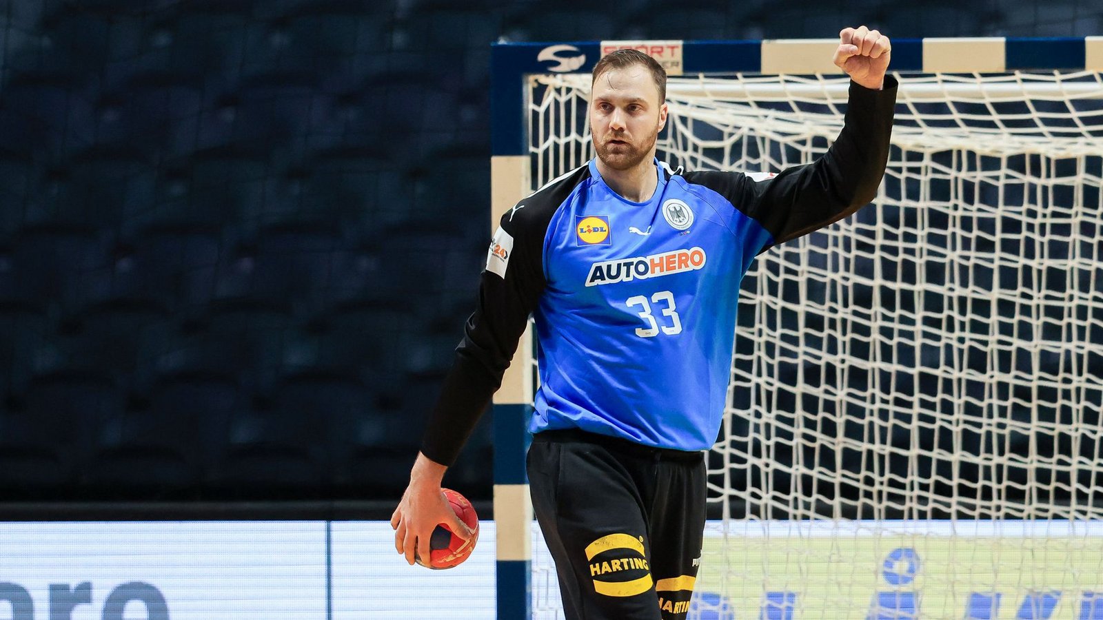 Deutschlands Handball-Torhüter Andreas Wolff jubelt beim Finalspiel gegen Ägypten. (Archivbild)Foto: dpa/Jan Woitas