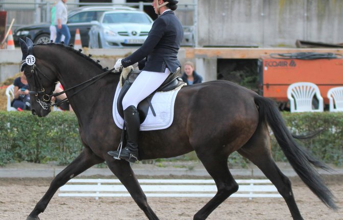 Corina Rapp vom RFZV Nussdorf ist bei ihrem Heimspiel mit drei Pferden am Start.  <span class='image-autor'>Foto: privat</span>