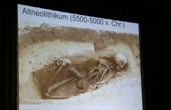 Dieser Fund in Sachsenheim lässt auf eine ziemlich lieblose Bestattung schließen.