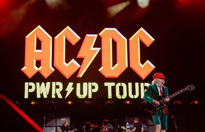Die australische Rockband rund um Lead-Gitarrist Angus Young kommt am Wochenende nach Karlsruhe. (Symbolbild)<span class='image-autor'>Foto: IMAGO/ZUMA Press Wire</span>