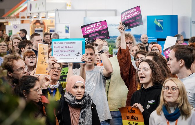 An jedem Messetag hat es Protest gegen die AfD-Präsenz auf der Didacta gegeben.<span class='image-autor'>Foto: Ferdinando Iannone/Lichtgut</span>