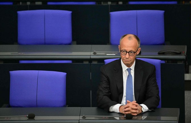 Kanzler Friedrich Merz (CDU) wird aus den eigenen Reihen für seinen Israel-Kurs kritisiert.Kanzler Friedrich Merz (CDU) wird aus den eigenen Reihen für seinen Israel-Kurs kritisiert.<span class='image-autor'>Foto: AFP</span>