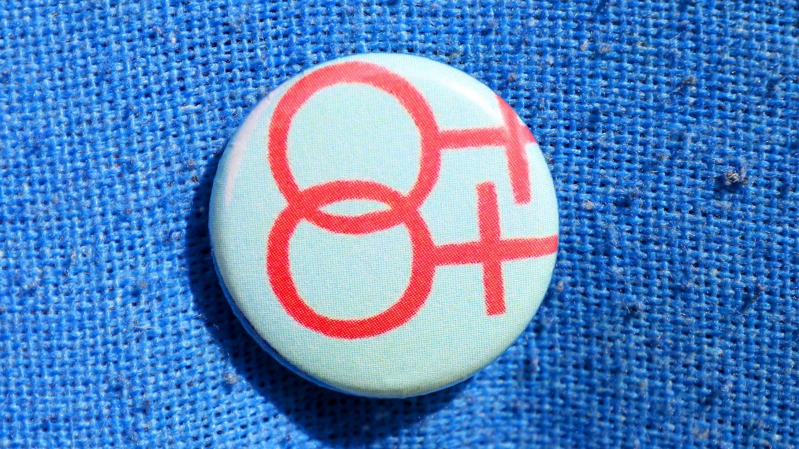 Abseits des biologischen Geschlechts sind sexuelle Orientierungen und Identitäten  nicht in Stein gemeißelt. Menschen können sich ihrem  biologischen Geschlecht entsprechend oder davon verschieden erleben und dies  zum Ausdruck bringen.Foto: Imago/Müller-Stauffenberg
