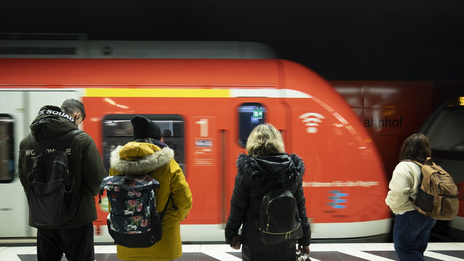 Immer weniger Bahnreisende zeigen Verständnis für die Streiks der GDL.Foto: Lichtgut/Leif Piechowski