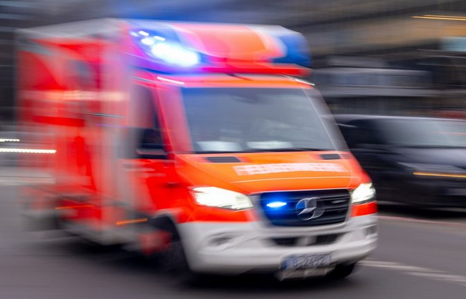 Die Verletzten wurden in Krankenhäuser gebracht. (Symbolbild)<span class='image-autor'>Foto: dpa/Monika Skolimowska</span>