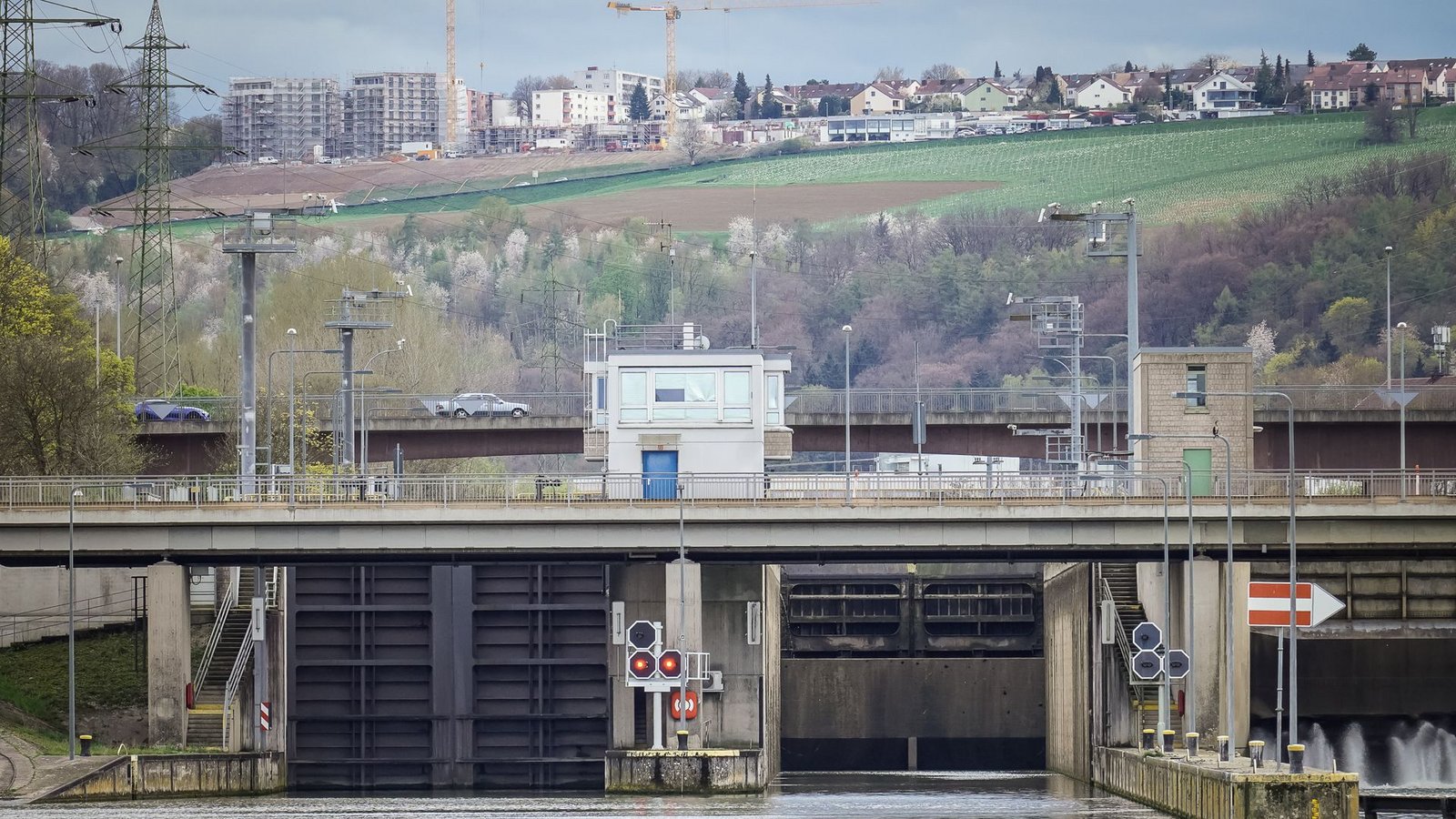 Die Neckarschleusen werden bestenfalls saniert – ausgebaut werden sie in absehbarer Zeit nicht.Foto: Lichtgut//Ferdinando Iannone Die Neckarschleusen werden bestenfalls saniert – ausgebaut werden sie in absehbarer Zeit nicht.Foto: Lichtgut//Ferdinando Iannone