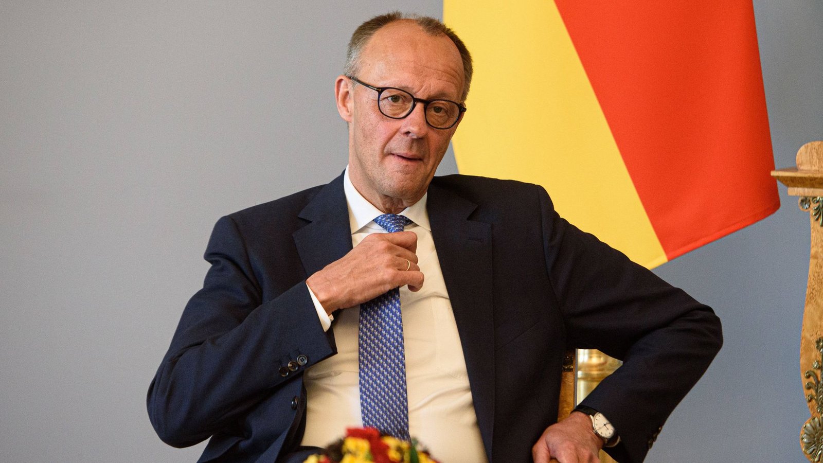 Friedrich Merz hat nach der Messerattacke mit dem Hamburger Bürgermeister, Peter Tschentscher, telefoniert. (Archivbild)Foto: /IMAGO/Yauhen Yerchak Friedrich Merz hat nach der Messerattacke mit dem Hamburger Bürgermeister, Peter Tschentscher, telefoniert. (Archivbild)Foto: /IMAGO/Yauhen Yerchak