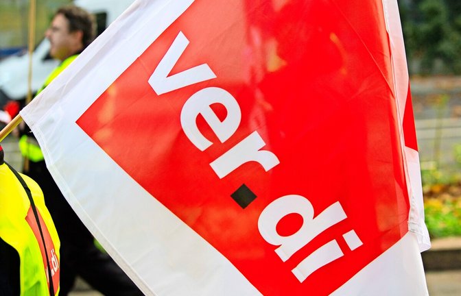 Die Dienstleistungsgewerkschaft Verdi ruft gemeinsam mit der IG Metall zu der Demo auf (Symbolbild).<span class='image-autor'>Foto: dpa/Tom Weller</span>