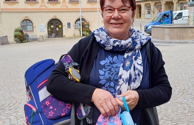 Wie gut, dass die Oma gerne alles trägt.  <span class='image-autor'>Foto: Rücker</span>