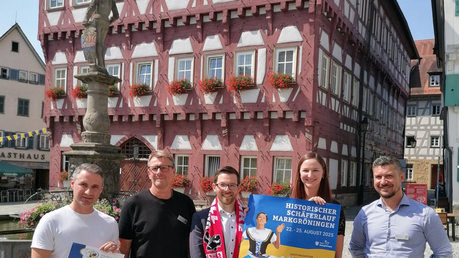 Die Vorfreude ist groß: Alexander Mandel, Frank Blessing, Bürgermeister Jens Hübner, Sulamith Klein und Tobias Banz (von links) erwarten mit Spannung den Markgröninger Schäferlauf und das Internationale Musikfest.  Foto: Banholzer