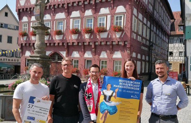 Die Vorfreude ist groß: Alexander Mandel, Frank Blessing, Bürgermeister Jens Hübner, Sulamith Klein und Tobias Banz (von links) erwarten mit Spannung den Markgröninger Schäferlauf und das Internationale Musikfest.  <span class='image-autor'>Foto: Banholzer</span>