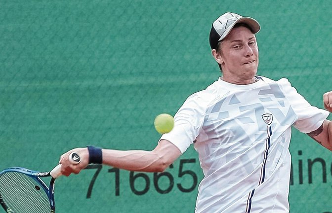 Im Einzel hat Sascha Wennagel den Match-Tiebreak gewonnen, im Doppel aber an der Seite von David Sodek verloren. Am Ende stand eine 4:5-Niederlage für den TVV. Foto: Simecek