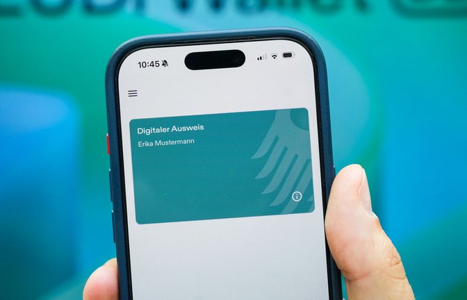 Die digitale Brieftasche gehört zu den wichtigen Digitalprojekten der Bundesregierung. (Archivbild)<span class='image-autor'>Foto: Soeren Stache/dpa</span>
