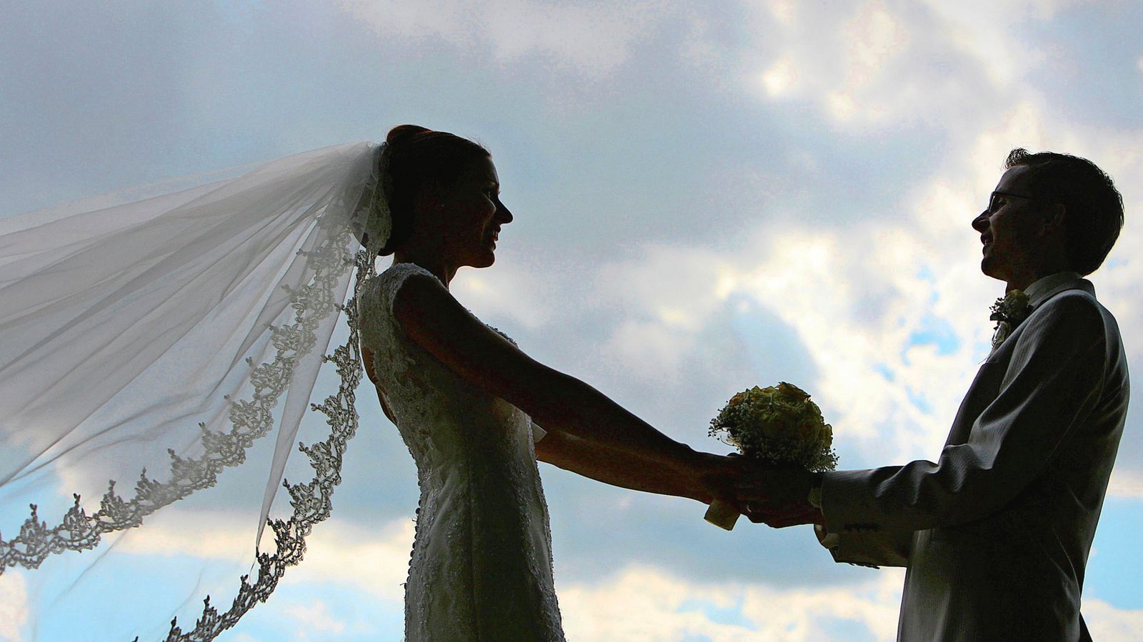Der schönste Tag im Leben? Heutzutage entscheiden sich  immer mehr Menschen gegen das  Heiraten.Foto: dpa/Patrick Pleul