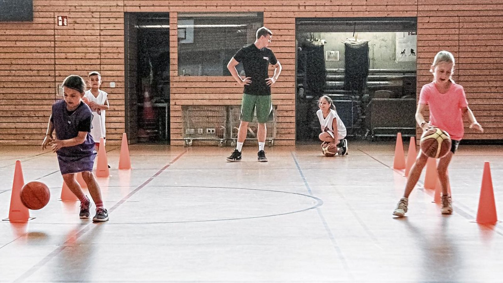Die Vereine wie hier die Basketballer der BSG Vaihingen/Sachsenheim werden vor die Herausforderung gestellt, das Training in den nächsten Wochen und Monaten so zu planen, dass die Abstands- und Hygienebeschränkungen eingehalten werden. Foto: Archiv/Simecek