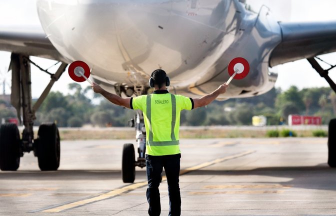 Kurz vor der Hochsaison wächst am Flughafen Palma die Unsicherheit: Ein Streik könnte für Einschränkungen sorgen, die nicht nur einzelne Reisende betreffen. Wer besonders aufpassen sollte und warum auch andere Fluggäste mehr Zeit einplanen könnten.<span class='image-autor'>Foto: Joan Llado / Shutterstock.com</span>