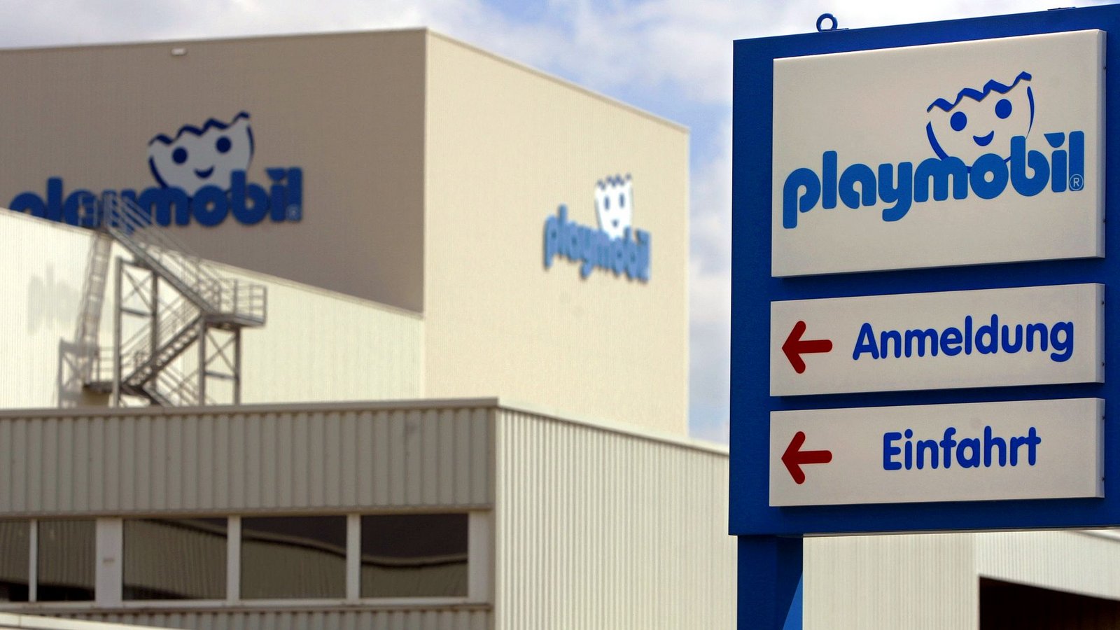 Das Playmobil-Werk in Dietenhofen, einziger Produktionsstandort in Deutschland für die Spielzeug-Figuren, soll planmäßig Ende Juni schließen. (Archivbild)Foto: Alexander Rüsche/dpa