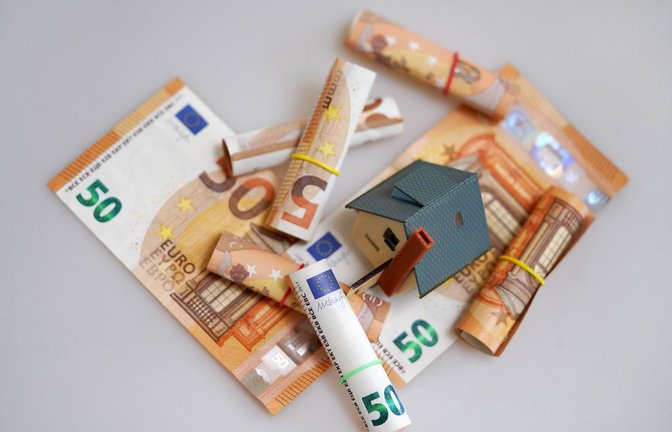 Wer sich seinen Bausparvertrag auszahlen lassen will, muss insbesondere den Zeitpunkt beachten. (Symbolfoto)<span class='image-autor'>Foto: IMAGO/serienlicht/IMAGO</span>