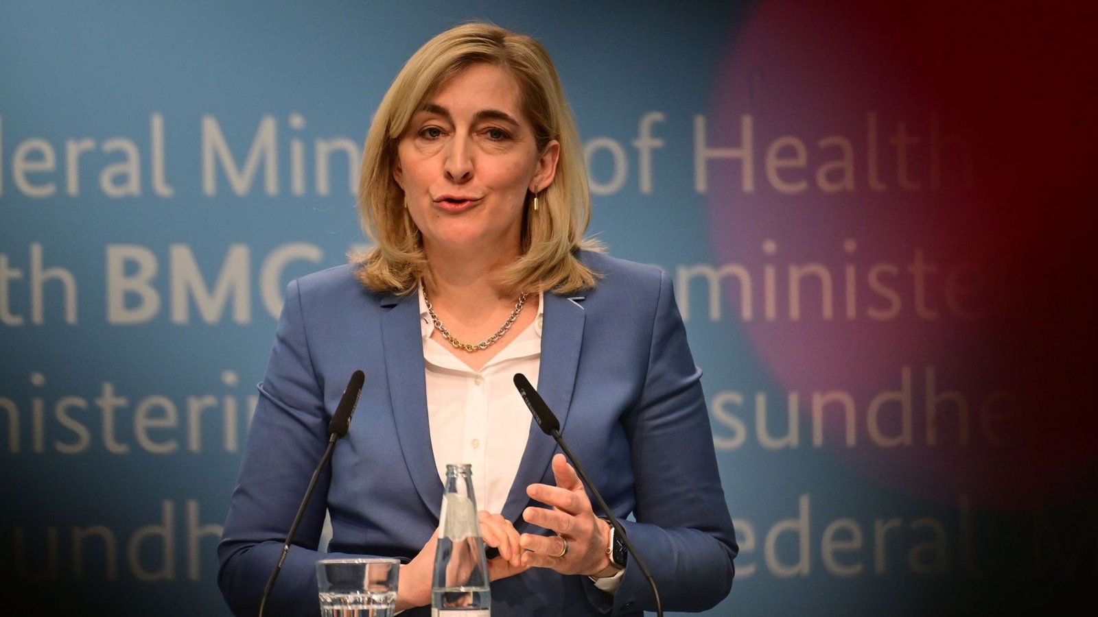 Bereits in zwei Wochen soll das Kabinett über die Pläne von Bundesgesundheitsministerin Nina Warken (CDU) abstimmen.Foto: Sebastian Gollnow/dpa/Sebastian Gollnow