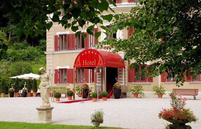 Der Fürstenhof, ein oberbayerisches Luxushotel, ist Schauplatz der erfolgreichsten Telenovela im deutschen Fernsehen.<span class='image-autor'>Foto: ARD/Jo Bischof</span>